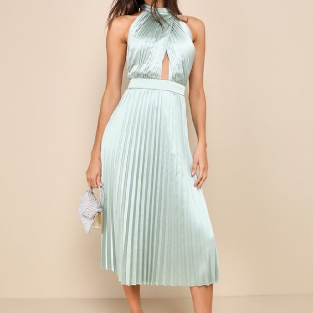Lulus Totally Charming Sage Green Satin Pleated Halter Midi Dress L